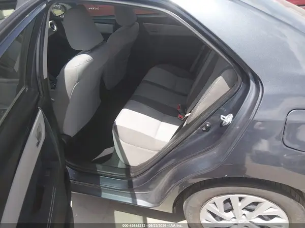 5YFBURHE1HP606877 2017 TOYOTA COROLLA - Image 8