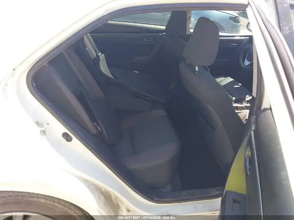 5YFBURHE1HP608595 2017 TOYOTA COROLLA - Image 8
