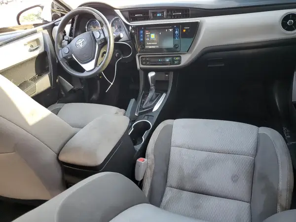5YFBURHE1HP612761 2017 TOYOTA COROLLA - Image 8