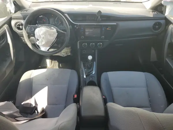 5YFBURHE1HP613408 2017 TOYOTA COROLLA - Image 8