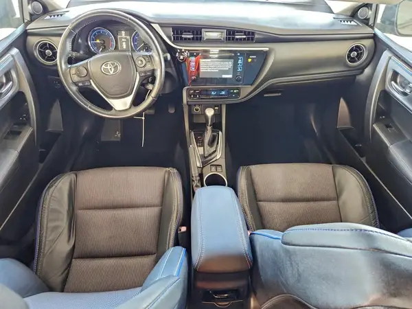 5YFBURHE1HP615319 2017 TOYOTA COROLLA - Image 8