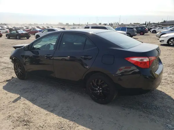 5YFBURHE1HP615353 2017 TOYOTA COROLLA - Image 2