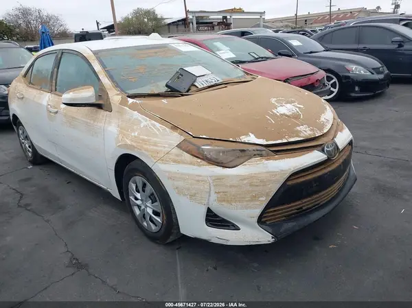 5YFBURHE1HP615515 2017 TOYOTA COROLLA - Image 1