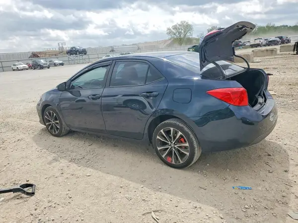 5YFBURHE1HP616132 2017 TOYOTA COROLLA - Image 2