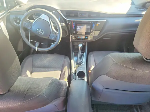 5YFBURHE1HP623243 2017 TOYOTA COROLLA - Image 8