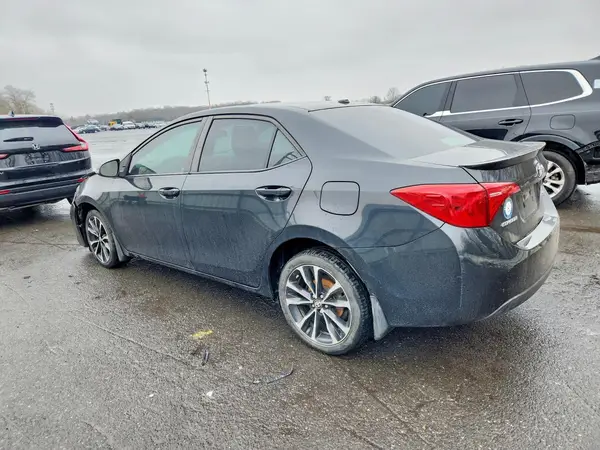 5YFBURHE1HP623839 2017 TOYOTA COROLLA - Image 2