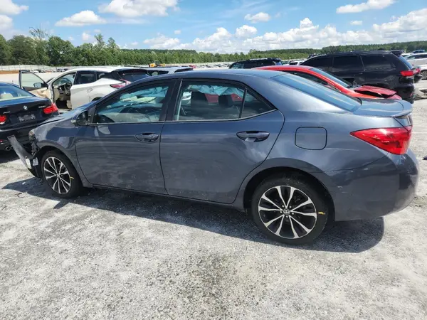 5YFBURHE1HP624957 2017 TOYOTA COROLLA - Image 2