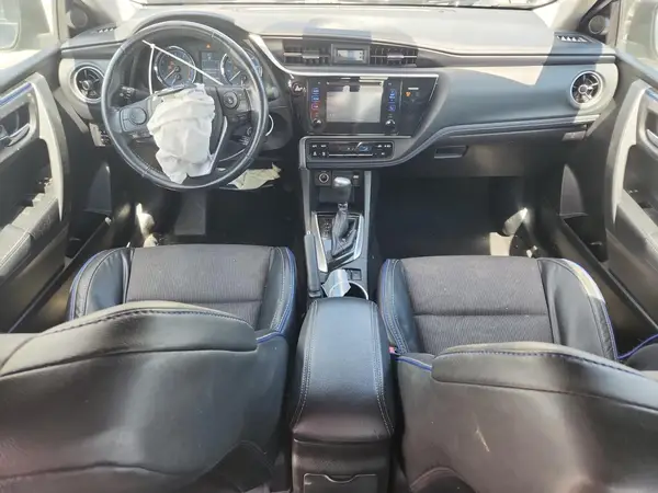 5YFBURHE1HP624957 2017 TOYOTA COROLLA - Image 8