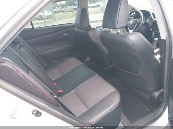 5YFBURHE1HP630449 2017 TOYOTA COROLLA - Image 8