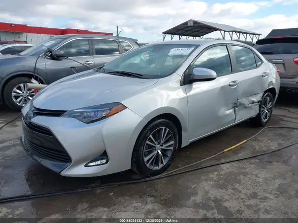 5YFBURHE1HP630970 2017 TOYOTA COROLLA - Image 2