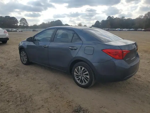 5YFBURHE1HP632945 2017 TOYOTA COROLLA - Image 2