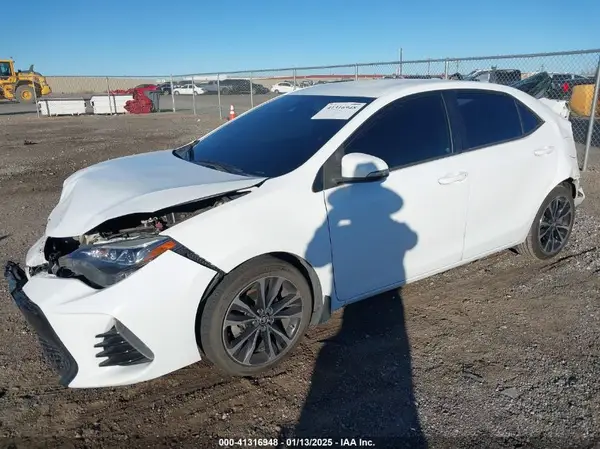 5YFBURHE1HP634954 2017 TOYOTA COROLLA - Image 2