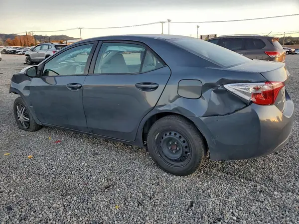 5YFBURHE1HP636963 2017 TOYOTA COROLLA - Image 2