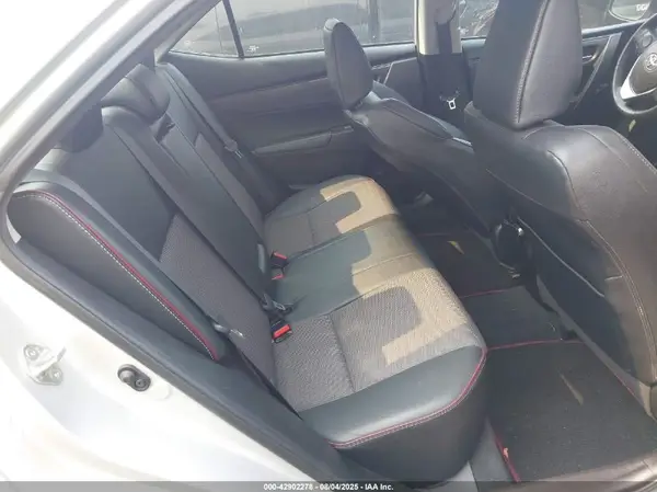 5YFBURHE1HP638535 2017 TOYOTA COROLLA - Image 8