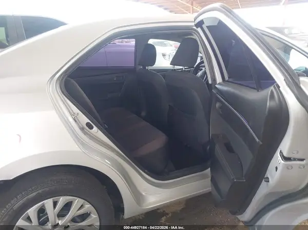 5YFBURHE1HP638955 2017 TOYOTA COROLLA - Image 8