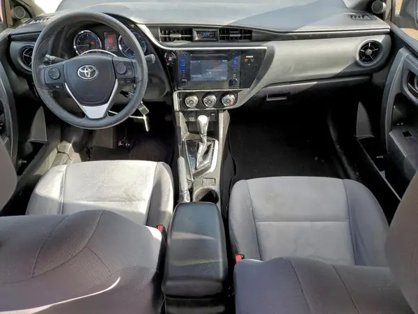 5YFBURHE1HP639264 2017 TOYOTA COROLLA - Image 8