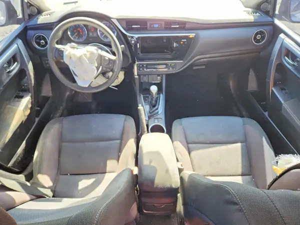 5YFBURHE1HP639698 2017 TOYOTA COROLLA - Image 8