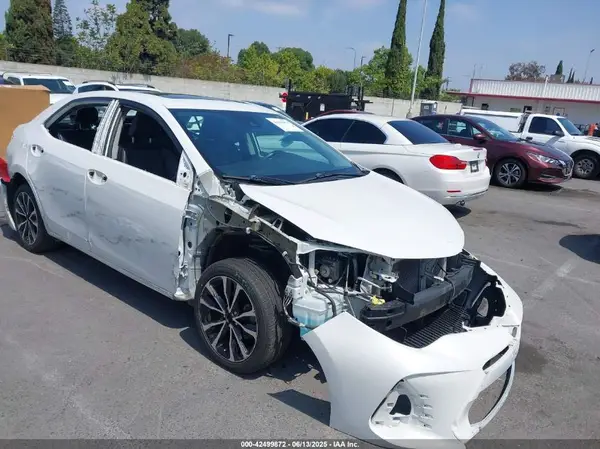 5YFBURHE1HP639944 2017 TOYOTA COROLLA - Image 1
