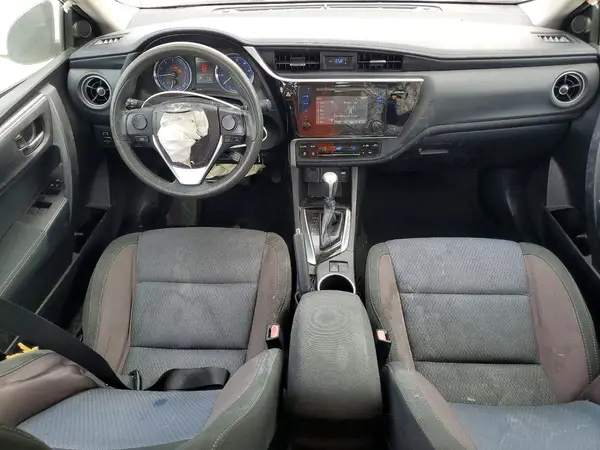 5YFBURHE1HP642178 2017 TOYOTA COROLLA - Image 8