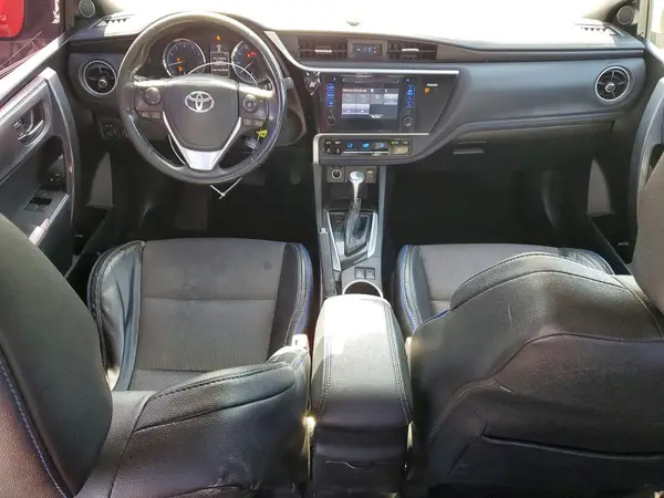 5YFBURHE1HP644691 2017 TOYOTA COROLLA - Image 8