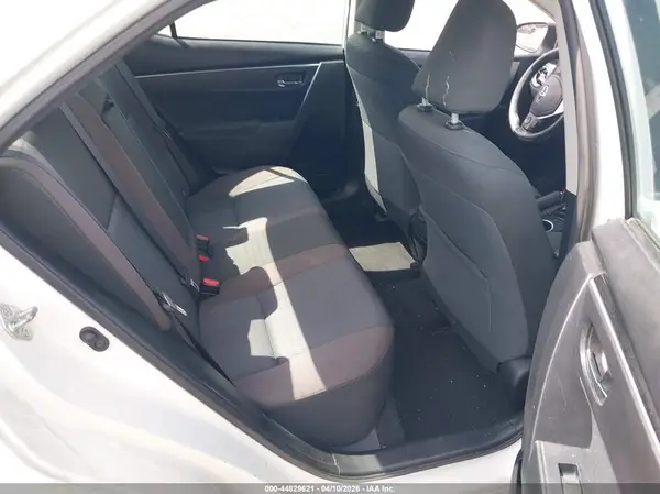 5YFBURHE1HP645713 2017 TOYOTA COROLLA - Image 8