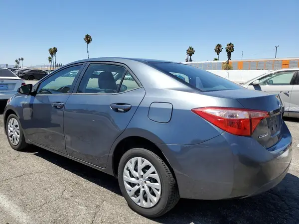 5YFBURHE1HP646358 2017 TOYOTA COROLLA - Image 2