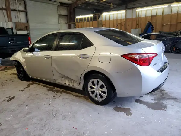 5YFBURHE1HP646781 2017 TOYOTA COROLLA - Image 2