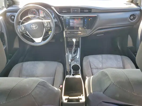 5YFBURHE1HP648563 2017 TOYOTA COROLLA - Image 8