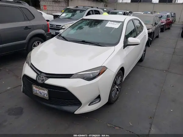 5YFBURHE1HP649888 2017 TOYOTA COROLLA - Image 2