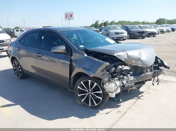 5YFBURHE1HP650443 2017 TOYOTA COROLLA - Image 1