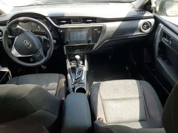 5YFBURHE1HP654475 2017 TOYOTA COROLLA - Image 8