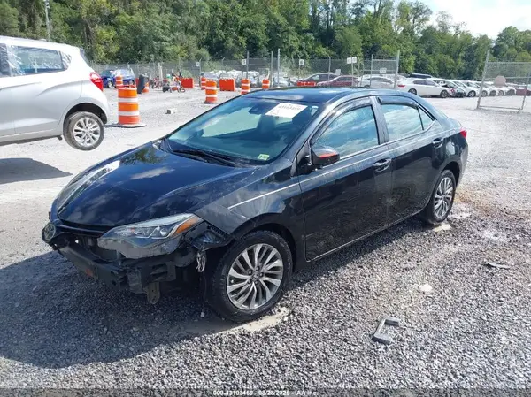 5YFBURHE1HP656792 2017 TOYOTA COROLLA - Image 2