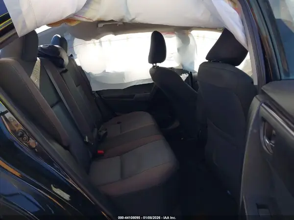 5YFBURHE1HP657604 2017 TOYOTA COROLLA - Image 8
