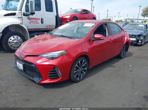 5YFBURHE1HP661734 2017 TOYOTA COROLLA - Image 2