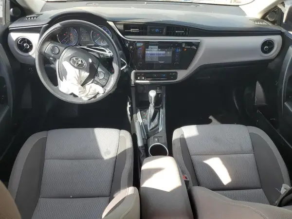 5YFBURHE1HP663029 2017 TOYOTA COROLLA - Image 8