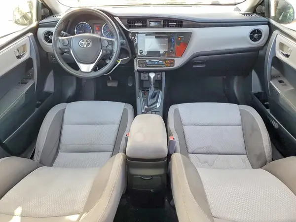 5YFBURHE1HP664603 2017 TOYOTA COROLLA - Image 8
