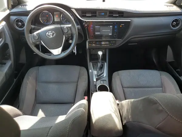 5YFBURHE1HP665685 2017 TOYOTA COROLLA - Image 8