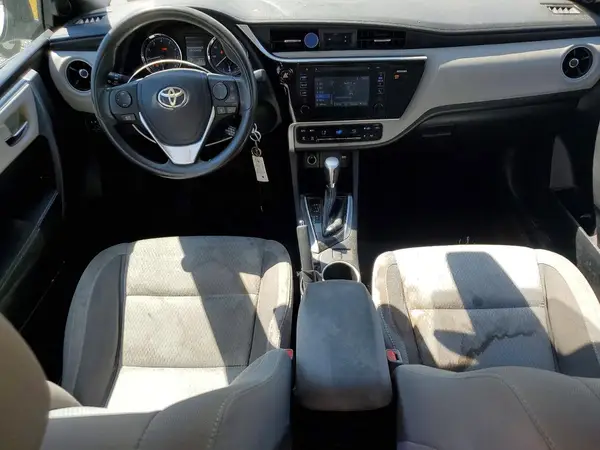 5YFBURHE1HP666061 2017 TOYOTA COROLLA - Image 8