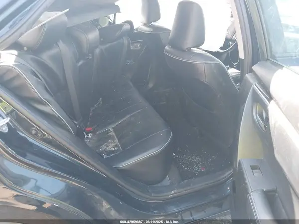 5YFBURHE1HP666206 2017 TOYOTA COROLLA - Image 8
