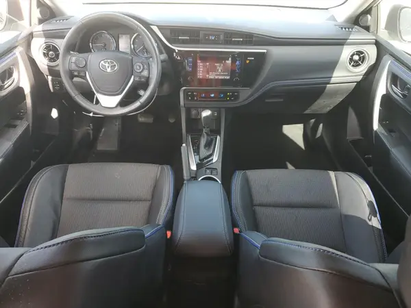 5YFBURHE1HP667517 2017 TOYOTA COROLLA - Image 8