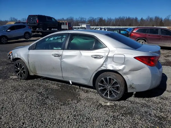 5YFBURHE1HP667534 2017 TOYOTA COROLLA - Image 2