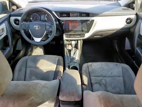 5YFBURHE1HP668215 2017 TOYOTA COROLLA - Image 8