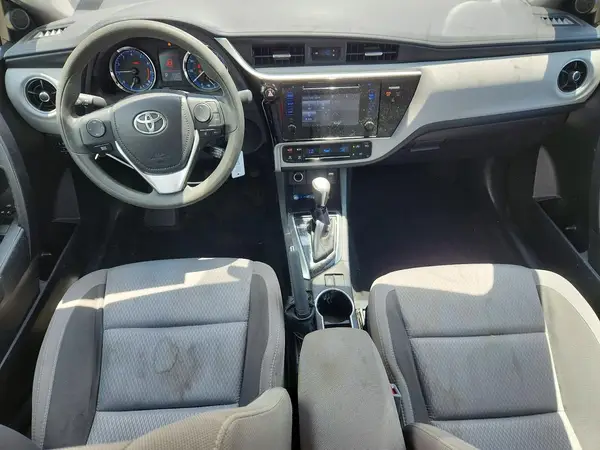 5YFBURHE1HP670644 2017 TOYOTA COROLLA - Image 8