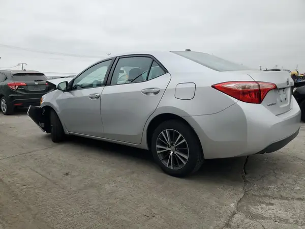 5YFBURHE1HP671292 2017 TOYOTA COROLLA - Image 2