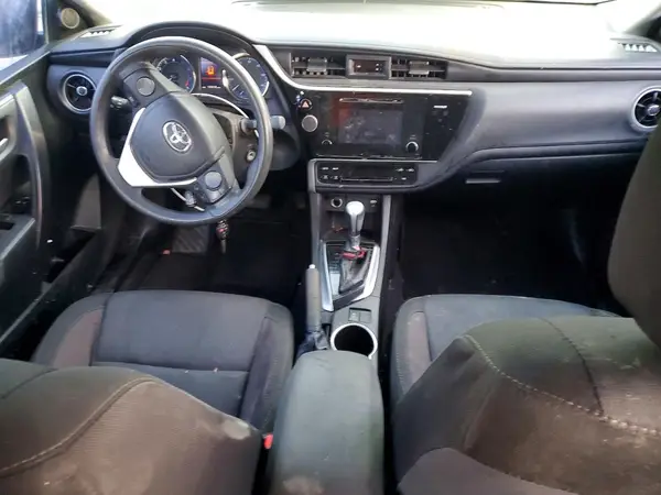 5YFBURHE1HP673608 2017 TOYOTA COROLLA - Image 8