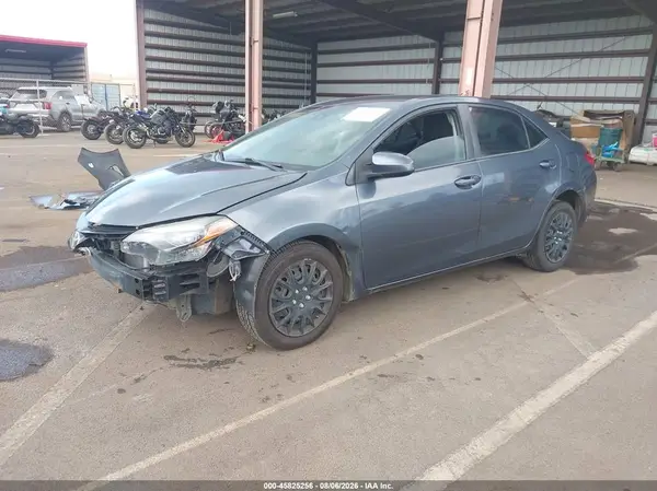 5YFBURHE1HP674189 2017 TOYOTA COROLLA - Image 2