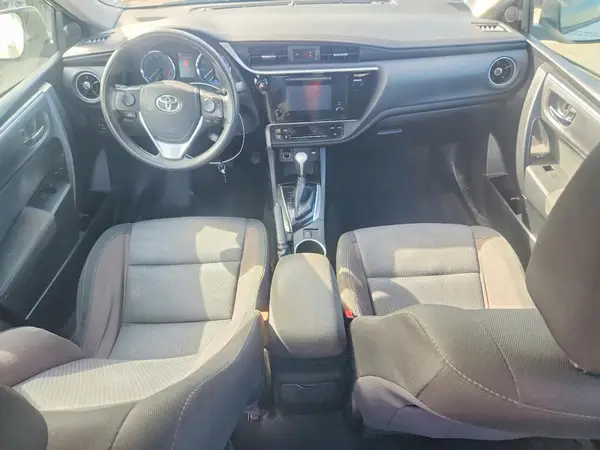 5YFBURHE1HP675357 2017 TOYOTA COROLLA - Image 8