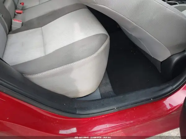 5YFBURHE1HP676170 2017 TOYOTA COROLLA - Image 8