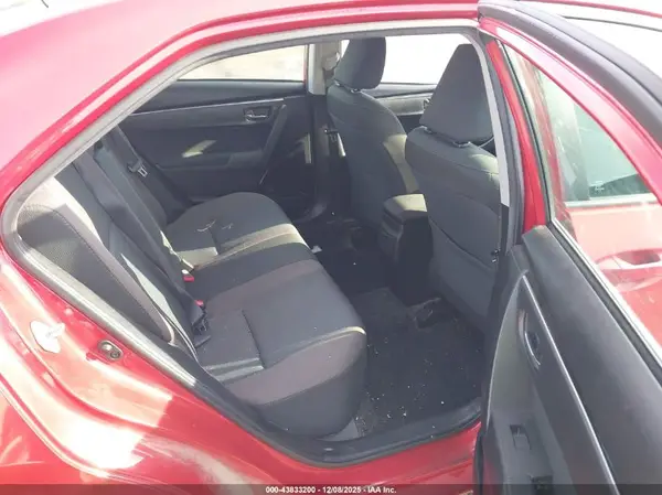 5YFBURHE1HP676699 2017 TOYOTA COROLLA - Image 8