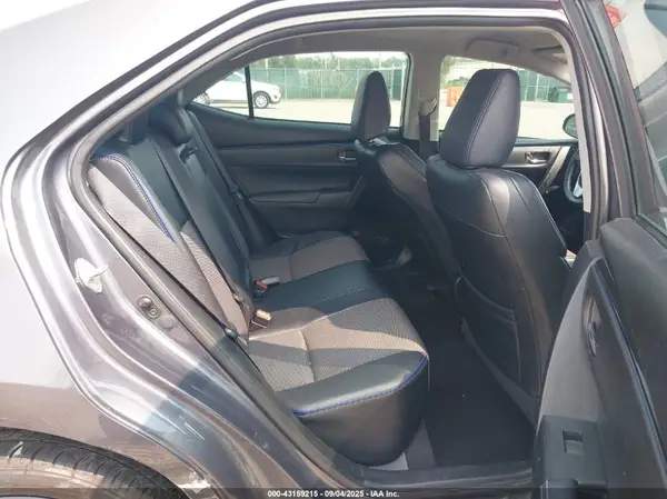 5YFBURHE1HP676914 2017 TOYOTA COROLLA - Image 8